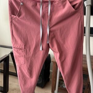 Figs Women Mauve Joggers- Petite
Small